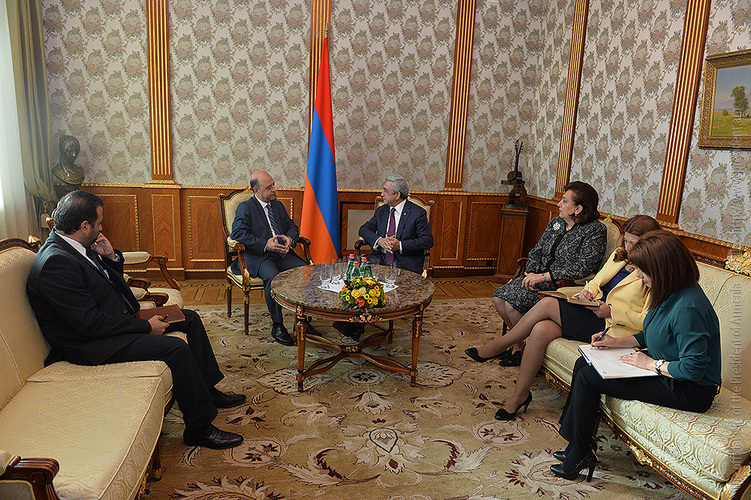 Նախագահն ընդունել է Հայկազյան համալսարանի նախագահ Փոլ Հայդոսթյանին (լուսանկարներ)