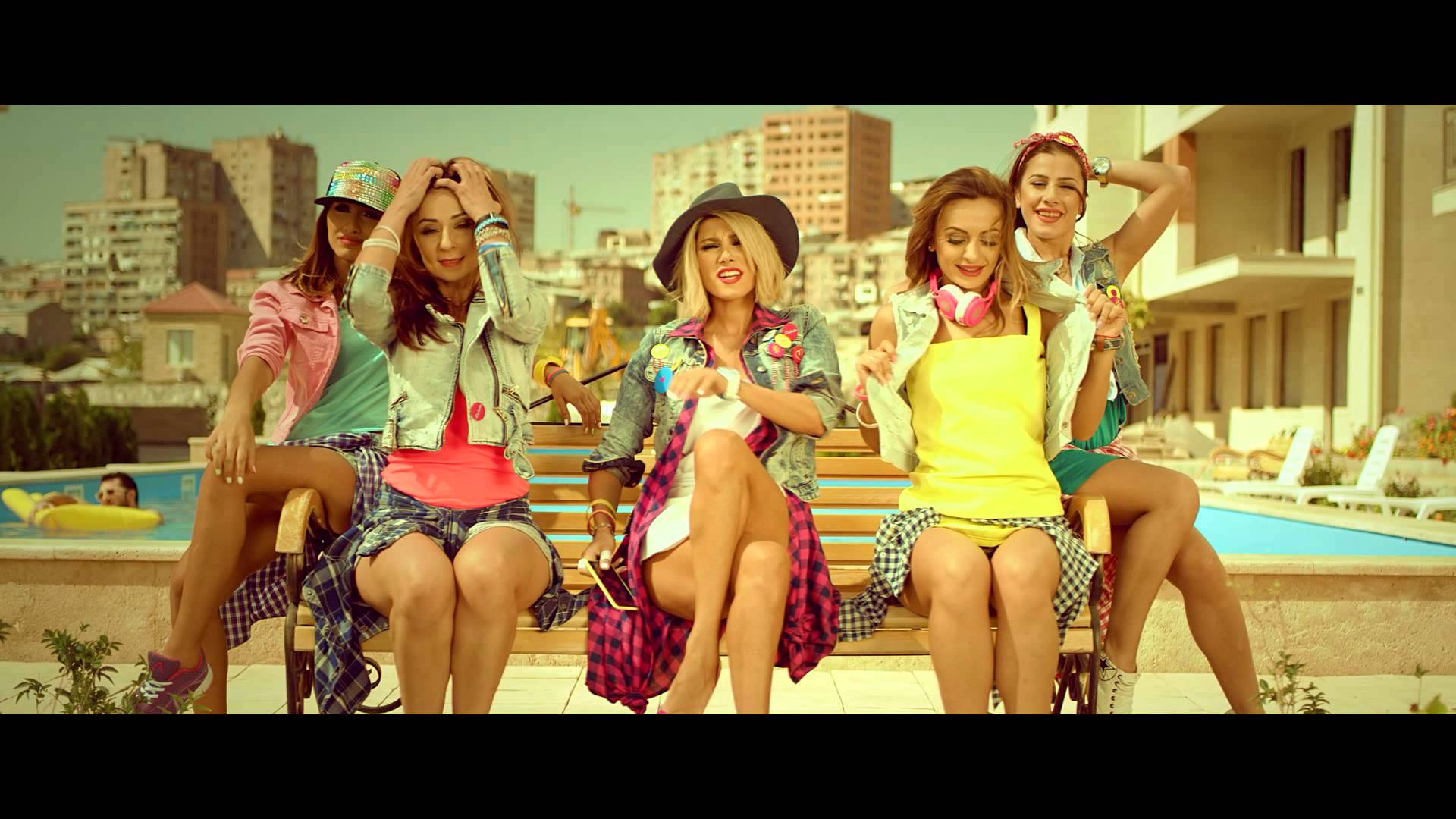 Սոֆի Մխեյան, ու, դու սրա համար էի՞ ր փակ ցուցադրություն կազմակերպել(տեսանյութ)