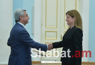 Նախագահին հավատարմագրերն է հանձնել Հայաստանում Միացյալ Թագավորության նորանշանակ դեսպանը