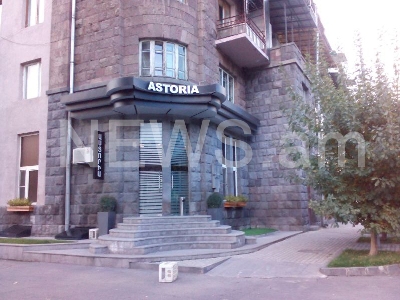«Աստորիա» հյուրանոցը, որտեղ մահացած էին գտել Մութաֆյանին, փակ է