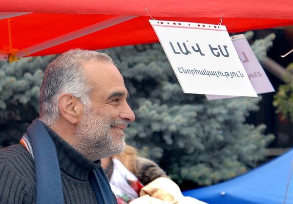 Րաֆֆի Հովհաննիսյանը  մեծ կախվածություն է ձեռք բերել ալկոհոլից. «Հրապարակ»