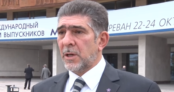 «Այո, ես Համալիրի տնօրենն եմ և տեղյակ չեմ վաճառքից». Վազգեն Ասատրյանը՝ մարզահամերգային համալիրի մասին (տեսանյութ)