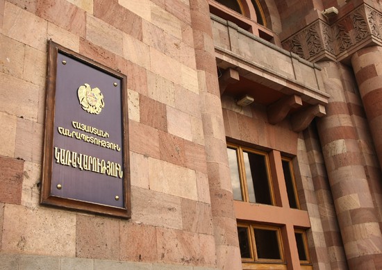 Կառավարությունը դադարեցնում է կարկտահարությունից տուժած գյուղացիների պարտավորությունները