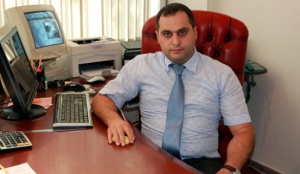 Վեց հայտնի փաստաբաններ բացատրություն են ակնկալում ՓՊ նախագահ Արա Զոհրաբյանից
