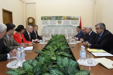 ՀՀ գյուղատնտեսության նախարարն ընդունել է Հայաստանում կենսաբանական ոլորտում ներգրավման համագործակցային ծրագրի ղեկավարին