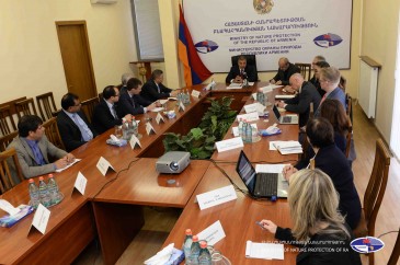 ՀՀ բնապահպանության նախարարը հանդիպել է ՀՀ-ում հավատարմագրված դիվանագիտական կորպուսի ներկայացուցիչներին