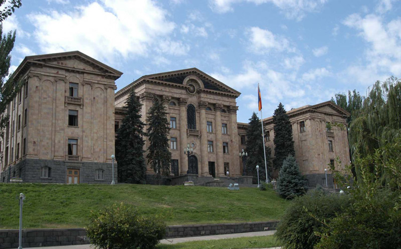 ԱԺ նիստ. Ուղիղ միացում