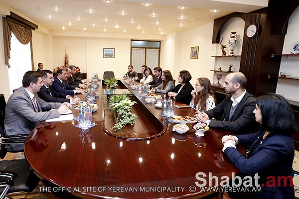 «Երիտասարդությունը հզոր շարժիչ ուժ է, որը նաև ապագայի հույսն ու երաշխիքն է». Տարոն Մարգարյան (լուսանկարներ)