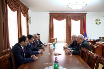 Արայիկ Հարությունյանն ընդունել է Երվանդ Զախարյանի գլխավորած պատվիրակությանը