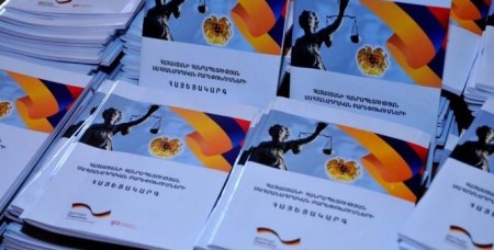 Եվրամիությունն ուշադիր հետևելու է սահմանադրական փոփոխությունների հանրաքվեի ընթացքին. ԵՄ ներկայացուցիչ
