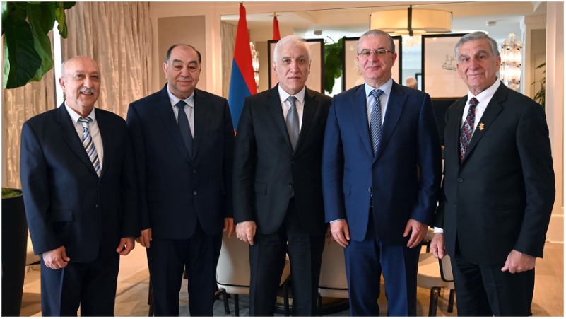 ՀՀ նախագահն ընդունել է Սոցիալ-դեմոկրատ Հնչակյան կուսակցության վարչության անդամներին