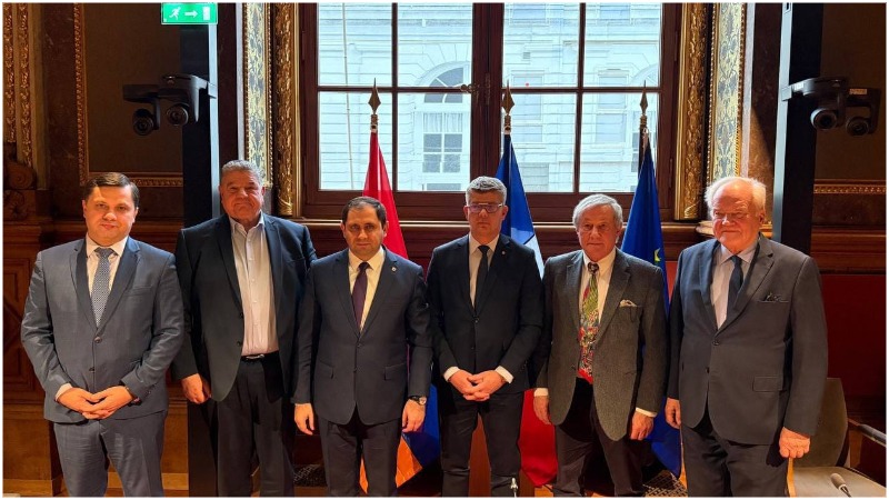 Սուրեն Պապիկյանը Ֆրանսիայի Սենատի մի շարք անդամների հետ քննարկել է երկկողմ համագործակցությանն առնչվող հարցեր