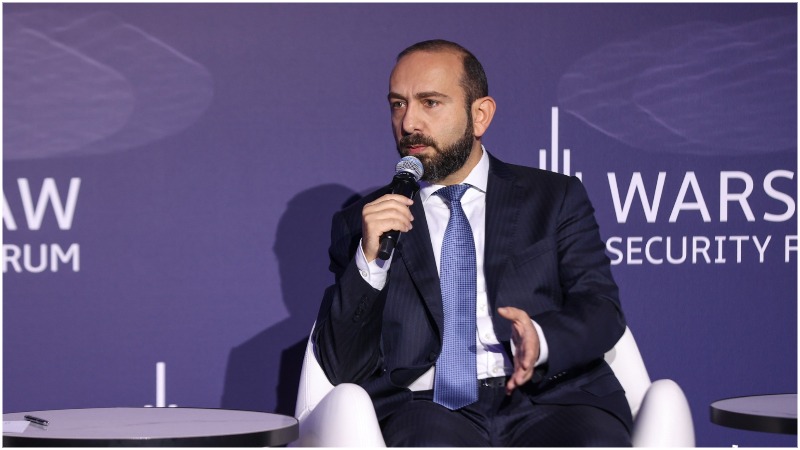 Արարատ Միրզոյանը՝ ԼՂ-ից բռնի տեղահանվածների մասին
