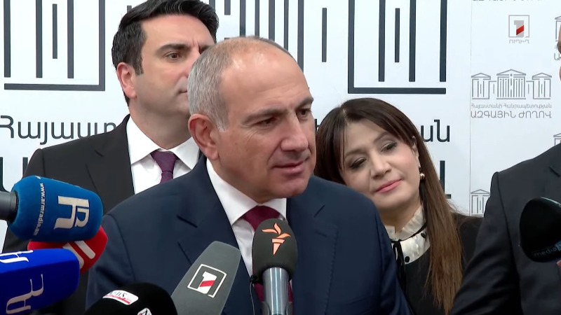 Բանակցային որևէ սենյակում ես չեմ ասել որևէ բան, որը կհակասեր հրապարակային իմ արտահայտած դիրքորոշումներին. Փաշինյան