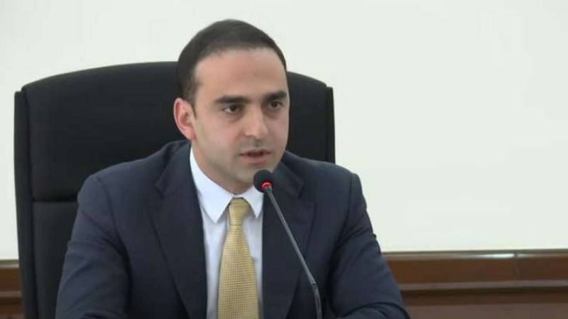 Ամեն օր մեկը ինձ վիրավորում ա, թևերներս չենք քշտում, գնում ծեծում. Ավինյան (տեսանյութ)