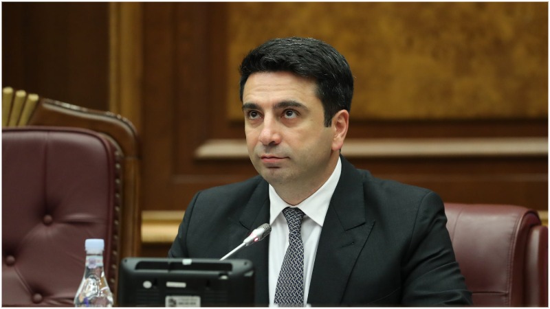 Թավշյա հեղափոխության հաղթական առանցքում հենց երիտասարդությունն էր. Ալեն Սիմոնյանի շնորհավորանքը