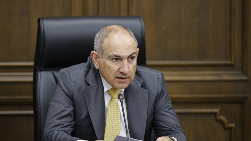 «Սրբազան հոր» աշխատանքային գործիքները. վարչապետը լուսանկարներ է հրապարակել
