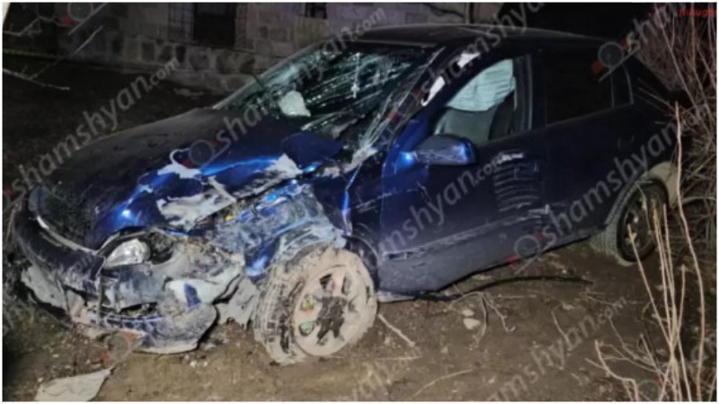 Կոտայքում վարորդը, լինելով ոչ սթափ, «Opel»-ով բախվել է ծառին