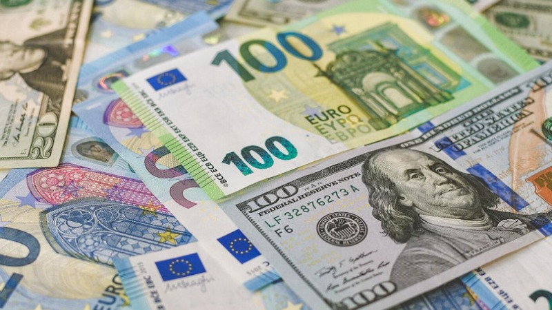 Դոլարն ու եվրոն թանկացել են. ինչ փոփոխություններ է արձանագրել տարադրամի շուկան հուլիսի 2-ին