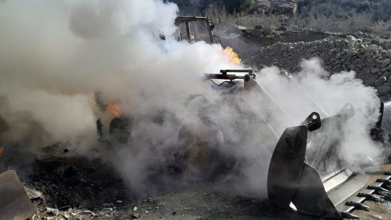 Մեղրիում տրակտոր է այրվել (լուսանկարներ)