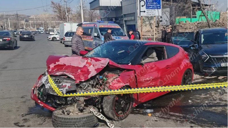 Երևանում ավտոմեքենաներ են բախվել