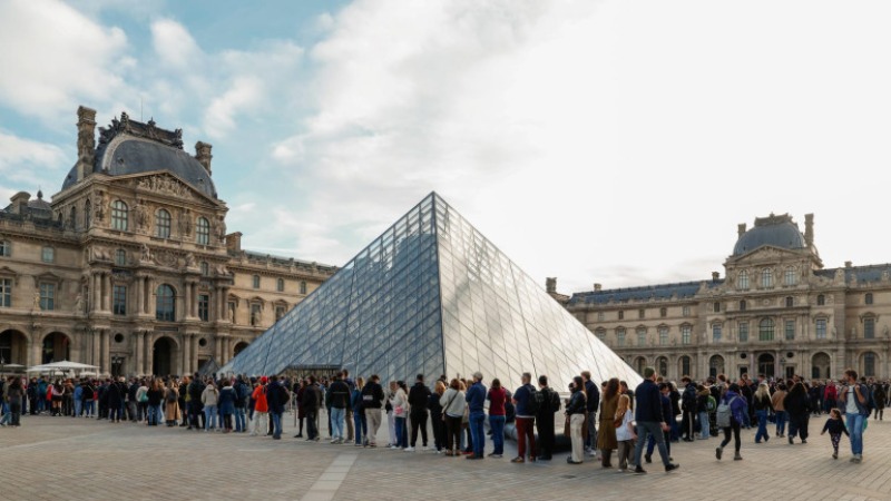 Լուվրի թանգարանում վնասվել են հարյուրավոր գրքեր՝ ջրի արտահոսքի պատճառով