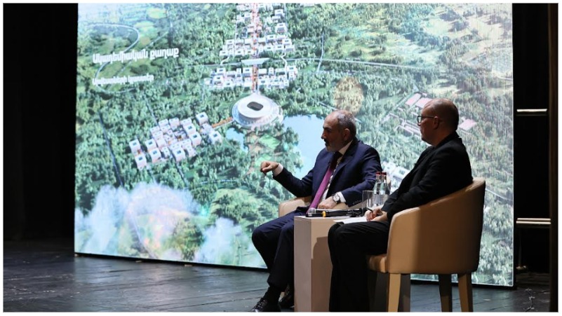 Վարչապետը Երևանի թատրոնի և կինոյի պետական ​​ինստիտուտի ուսանողներին և դասախոսական կազմին է ներկայացրել «Ակադեմիական քաղաք» -ի արվեստի կլաստերը (լուսանկարներ)