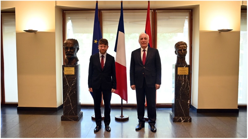 Վահագն Խաչատուրյանն այցելել է Հայաստանում Ֆրանսիայի դեսպանատուն (տեսանյութ, լուսանկարներ) 