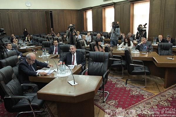 Ամեն տարի աշխատավարձ բարձրացնել հնարավոր չէ. փոխնախարար