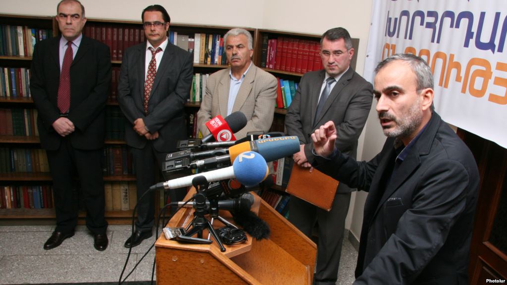 Կամ գործող իշխանությունը, կամ ընդդիմության անիրական խոստումները. «168 ժամ»
