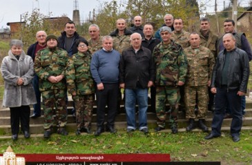 ԼՂՀ ԱԺ պատգամավորներն այցելել են առաջնագիծ