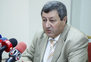 Ռուբլու արժեզրկման պատճառով գործարարների համար նպատակահարմար չէ այսօր ապրանք արտահանել ՌԴ. Վազգեն Սաֆարյան