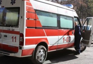 Մեծ Բրիտանիայի Ուիլթշիր քաղաքում «Տիտանիկ»-ի խորտակման պատճառ դարձած սառցաբեկորի աճուրդի հանված լուսանկարը վաճառվել է 21 հազար ֆունտ սթեռլինգով, տեղեկացնում է Sky News-ը:  Աճուրդի կազմակերպիչները հայտարարել են, որ լուսանկարն արվել է դեպքից մի քանի ժամ անց՝ «Արքայազն Ադալբերտ» նավի գլխավոր ուղեկցորդի կողմից:
