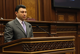 Ո՞վ է ՀՀԿ շտաբի մամլո խոսնակը. «Հրապարակ»
