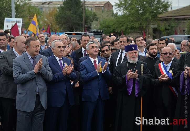 Նախագահը մասնակցել է Էջմիածին քաղաքաի 2700-ամյակին նվիրված միջոցառումներին (լուսանկարներ)