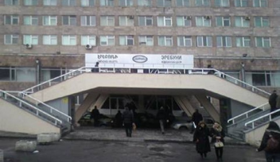 Նախօրեին Երևանում հնչած կրակոցներից տուժածներից մեկի վիճակը կայուն ծանր է