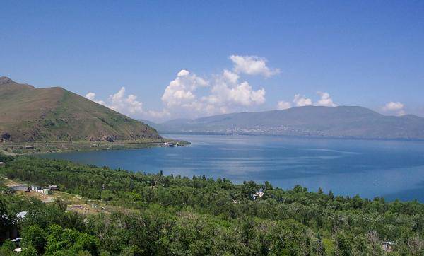 Բնապահպանության նախարարությունը պարզաբանել է, թե ինչու է իջել Սեւանա լճի մակարդակը