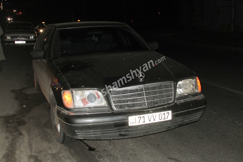 Երևանում 50-ամյա տնօրենը Mercedes-ով վրաերթի է ենթարկել 50-ամյա հետիոտնին. (լուսանկարներ)