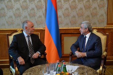 Նախագահն ընդունել է ՌԴ թմրամիջոցների շրջանառության վերահսկողության դաշնային ծառայության տնօրենին