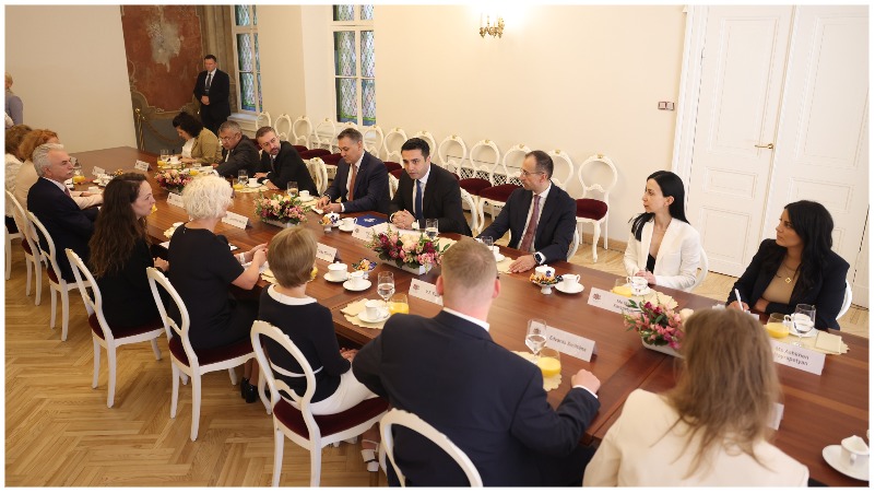 Ալեն Սիմոնյանի գլխավորած պատվիրակությունը հանդիպել է Լատվիայի Սեյմի խոսնակ ի հետ (լուսանկարներ)
