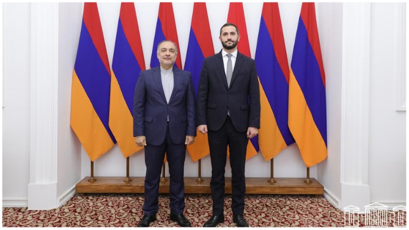 Ռուբեն Ռուբինյանն ընդունել է Հայաստանում Իրանի դեսպանին (լուսանկարներ)