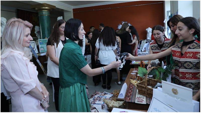 Ձեռքբերումները ոգևորում են մեզ` նոր ուսումնական տարում ավելի մեծ ջանքերով շարունակելու աշխատանքը. Ժաննա Անդրեասյան (լուսանկարներ) 