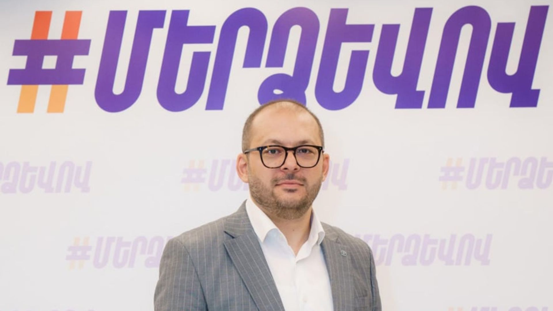 «Մեր ձևով» շարժման անդամ, իրավաբան Ռուբեն Մխիթարյանը երկու ամսով կալանավորվել է