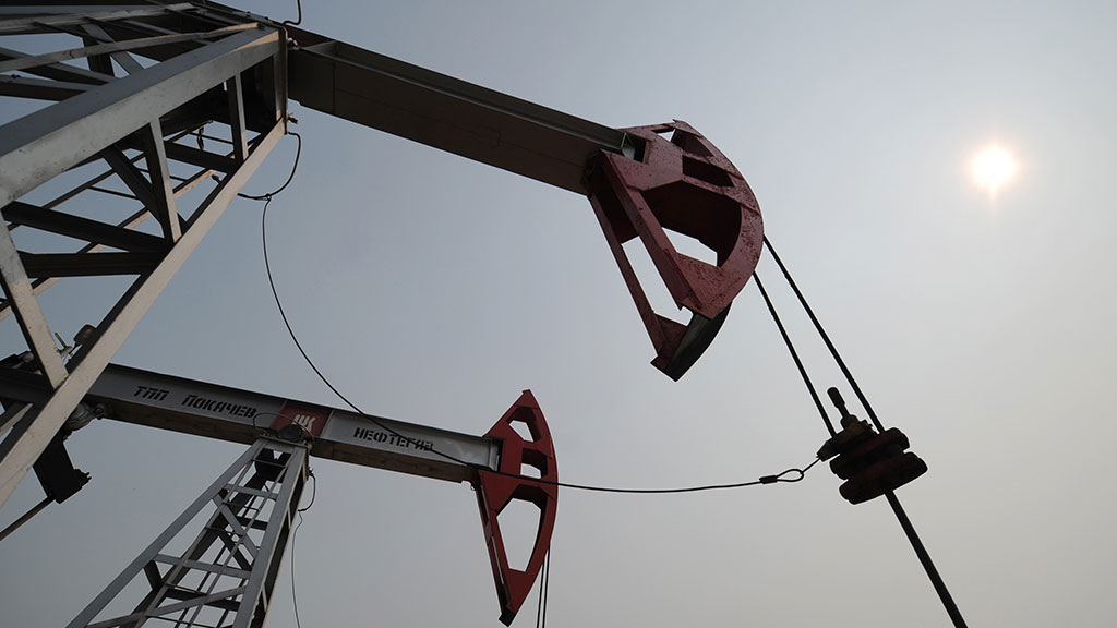 Цена на нефть Brent упала ниже $51 впервые с 15 мая 2017 года