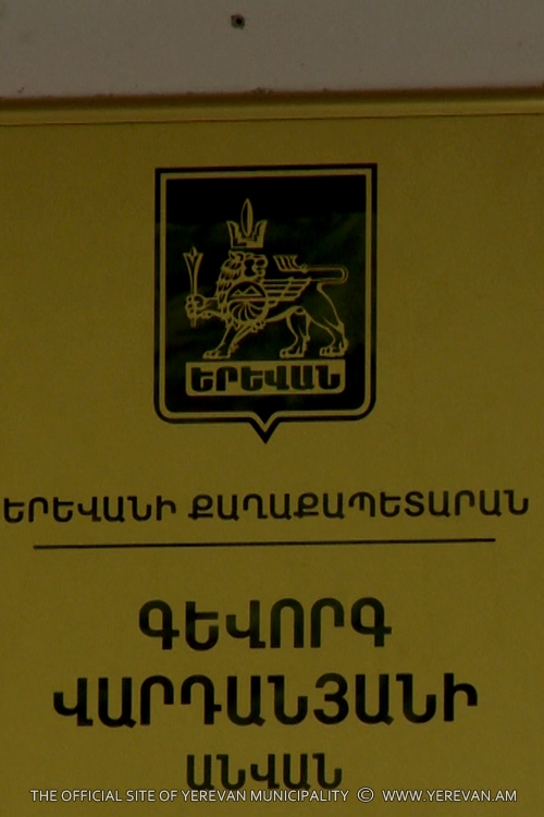 40a56abe333037c0956f5ce8304af0fef42bbed5bd7d918924bdfbf3b735.jpeg