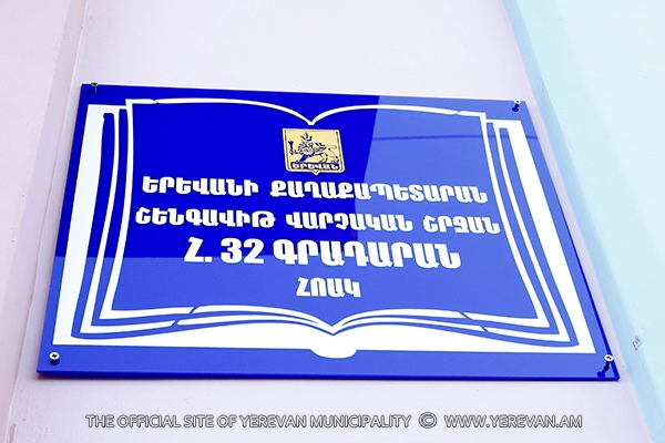 ed9bf9ad5eac23cd137950ceefb69f9b4d279a2c5d1a3d6df696f9bbdccd.jpeg