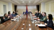 ԱԽ նիստում քննարկել են ՀՀ-ի դեմ կիրառվող հիբրիդային uպառնալիքներին հակազդման միջոցառումներ...