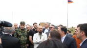 ԱԳՆ ղեկավար կազմը այցելել է Հայաստան-Թուրքիա սահմանին «Ախուրիկ» անցակետ և Գյումրի-Կարս երկ...